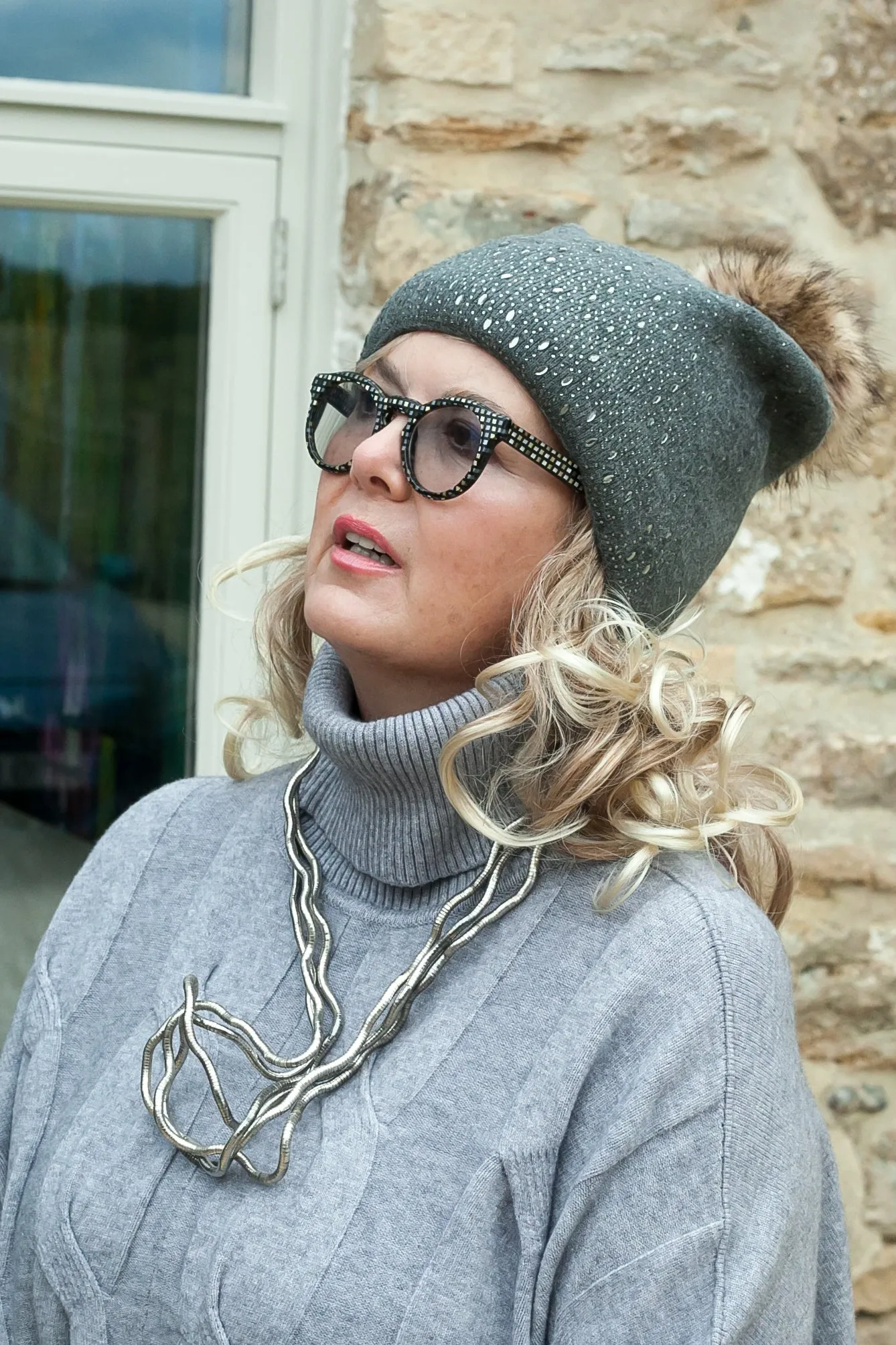 OLYWN Sparkle Pom Pom Hat (faux pom) HL20-F21